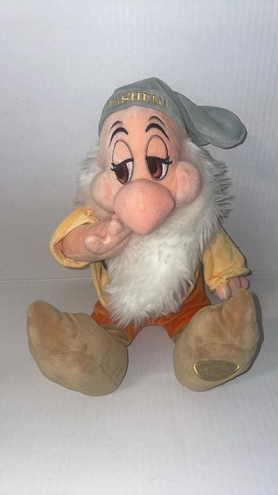*Stamped* Bashful Exclusive Snow White And The Seven Dwarves Plush